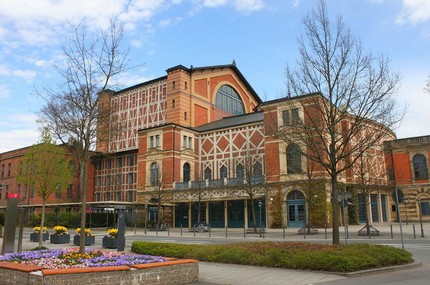 Байрёйтский театр Вагнера («Фестшпильхаус») / Bayreuth Festspielhaus